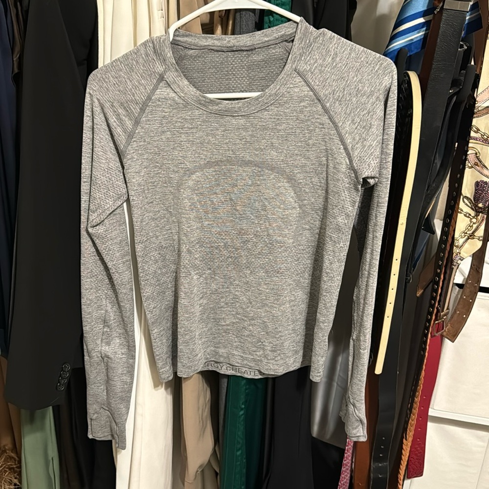 Lululemon athletica top